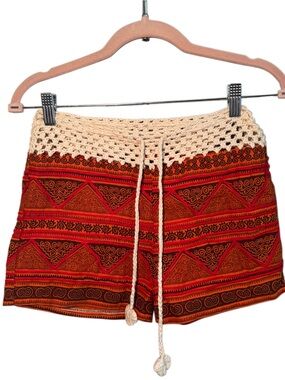 Women's High-Waist Crochet Waistband Tribal Print Shorts — Red & Cream